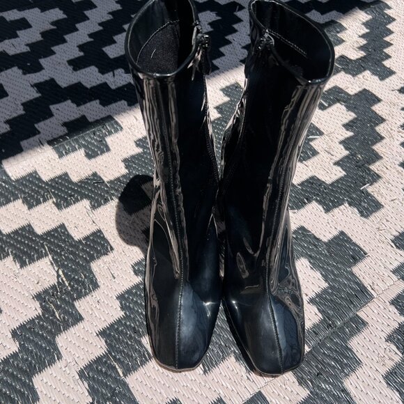 PrettyLittleThing Black Square Toe Ankle Boots - Picture 5 of 6
